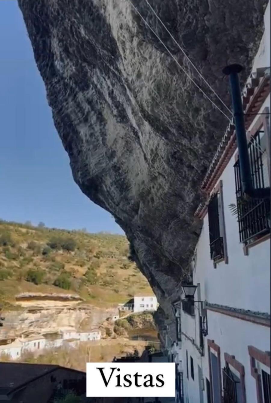 Cueva Luxe Las Calcetas Setenil De Las Bodegas Exterior photo